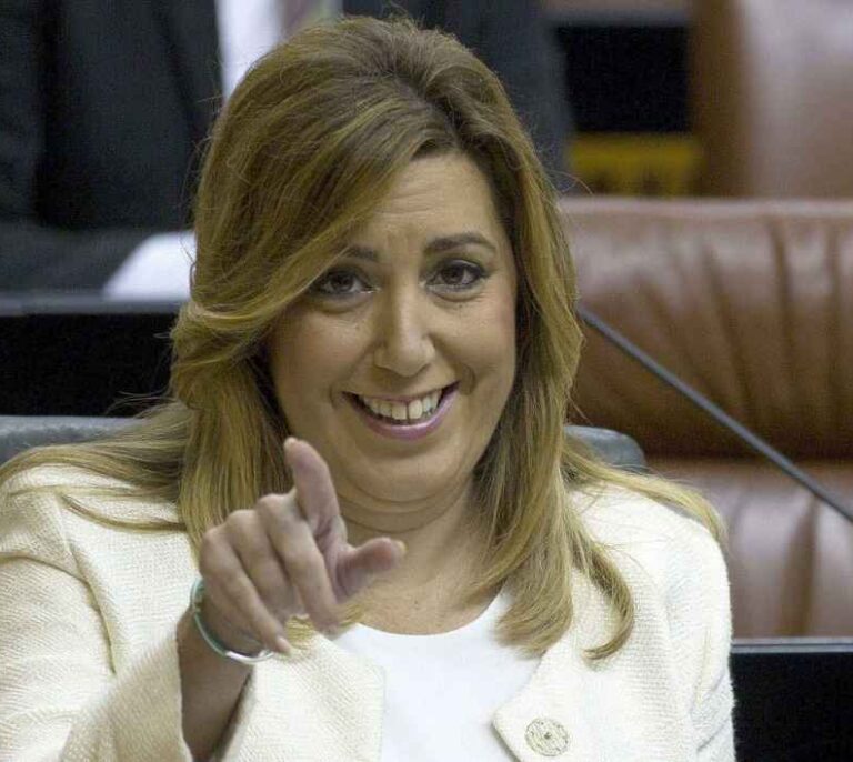 Susana Díaz desafía al Gobierno: Andalucía recupera la jornada de 35 horas