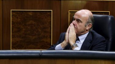 Guindos acelera un decreto para evitar que la subida del IPC dañe a la economía