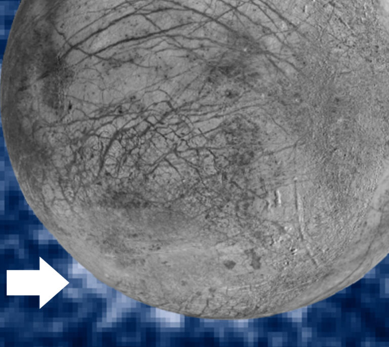 La luna Europa, más cerca de albergar los ladrillos de la vida