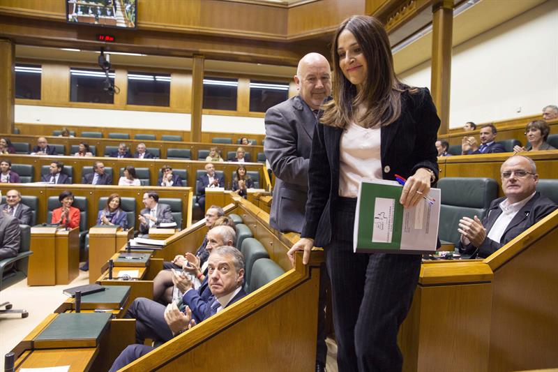 Bakartxo Tejeria, reelegida presidenta del Parlamento Vasco.