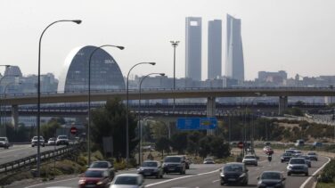 El Ayuntamiento de Madrid prohíbe aparcar el miércoles en el interior de la M-30