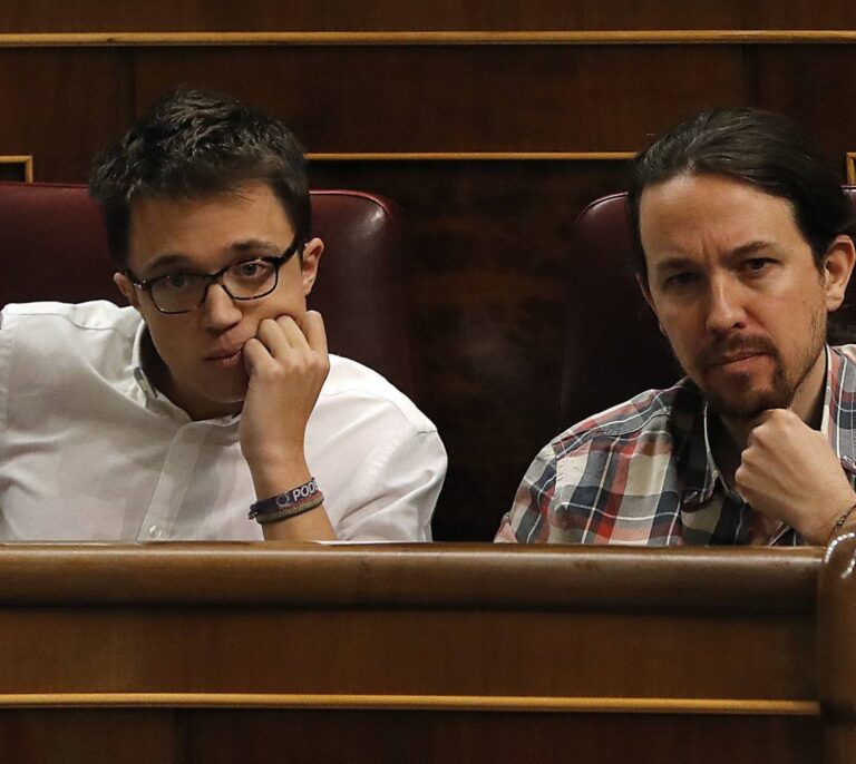 Iglesias o Errejón: los dos líderes de Podemos amagan con irse si no ganan Vistalegre II