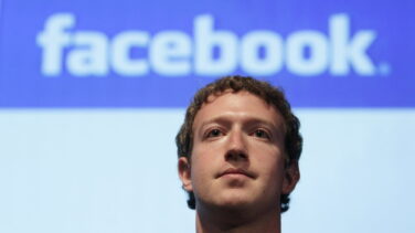 Mark Zuckerberg pierde 3.400 millones pese a los brillantes resultados de Facebook