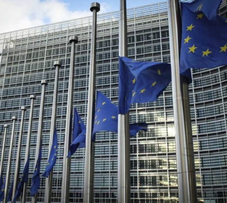 Los interinos, a la casilla de salida: la UE rectifica y les niega ahora una indemnización