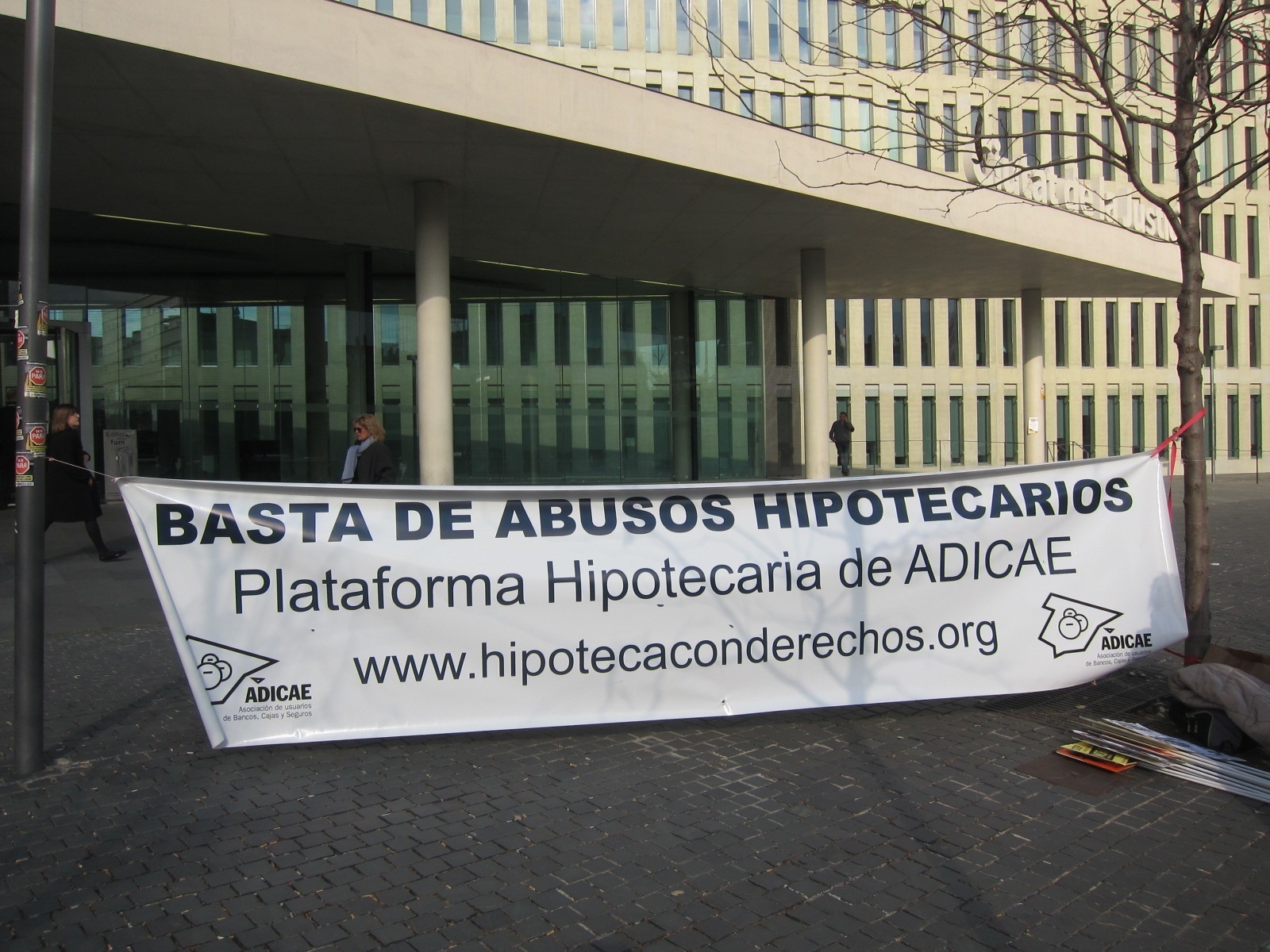 Protesta de Adicae contra los abusos hipotecarios.