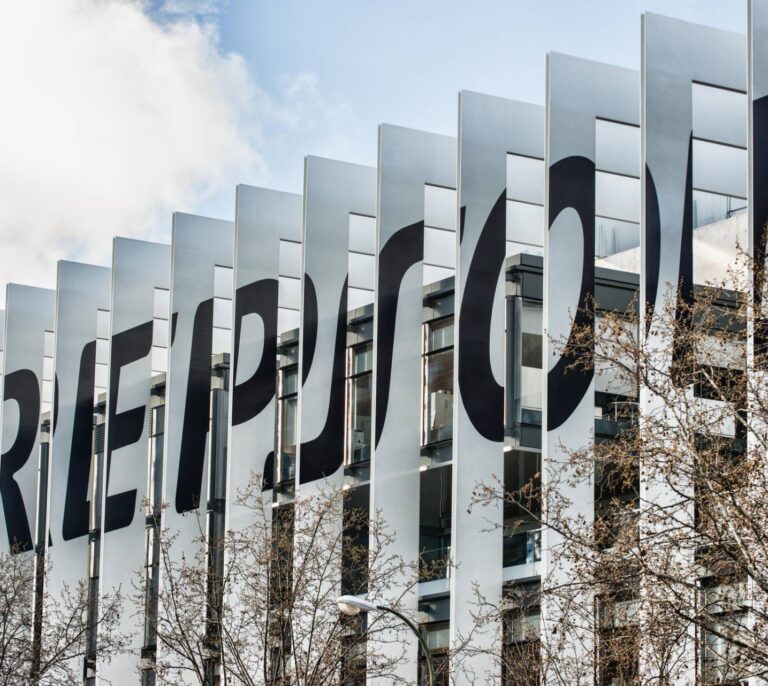 La CNMC abre un expediente a Repsol por irregularidades en la compra de Petrocat