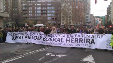 En marcha la hoja de ruta para el desarme de ETA con apoyo de PNV, Bildu y Podemos