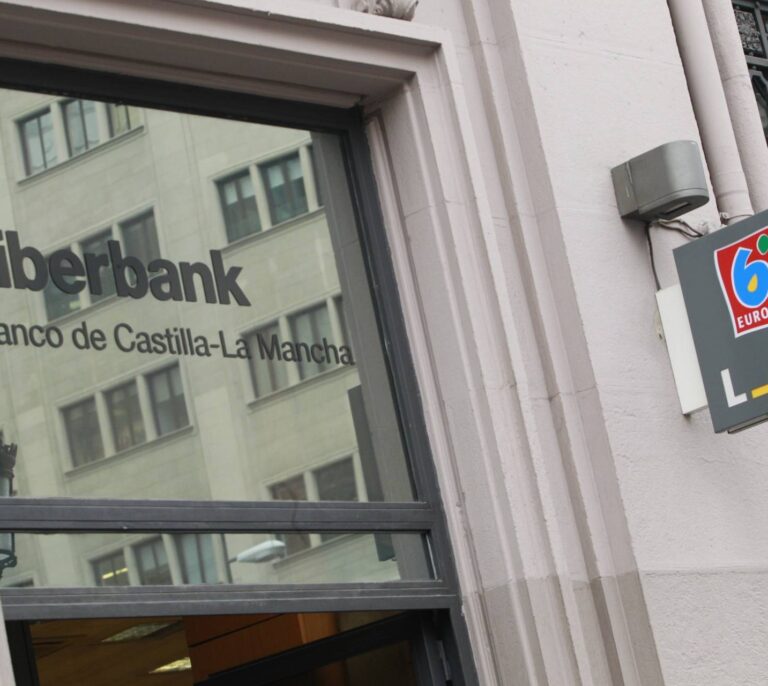 La CNMV prorroga la prohibición de posiciones cortas sobre Liberbank hasta el 30 de noviembre