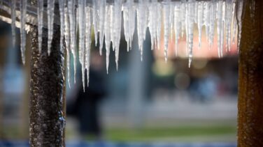 La semana arranca con temperaturas en descenso y cielos cubiertos