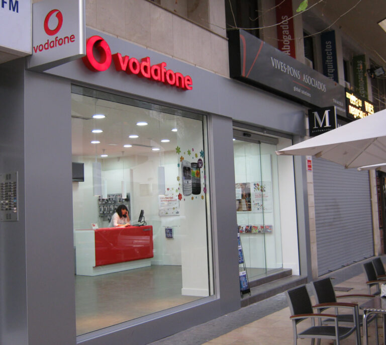 Vodafone se desprenderá de sus tiendas a partir de diciembre