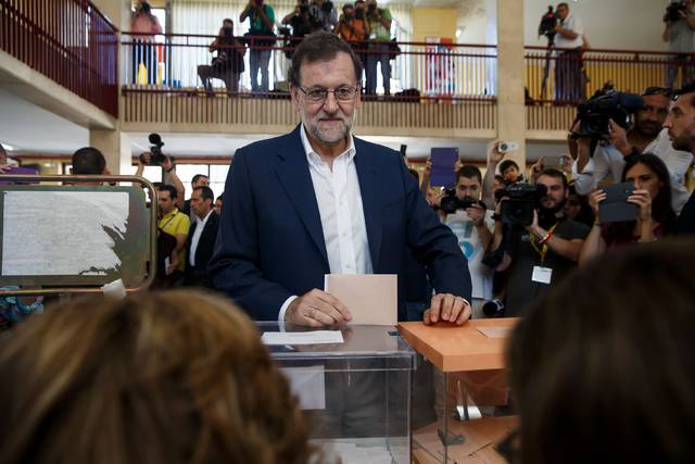 Mariano Rajoy vota en las elecciones del 26-J