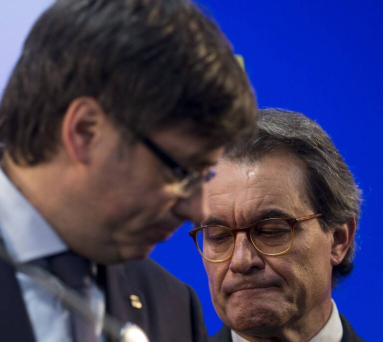 Una indiscreción de Mas precipitó el anuncio de Puigdemont
