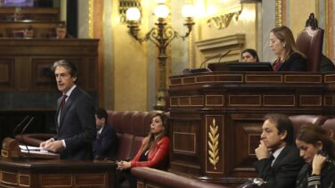 Derrota histórica de Rajoy en el Congreso por los estibadores