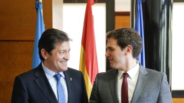 Albert Rivera y Javier Fernández coinciden en la "irresponsabilidad" del PP en Murcia
