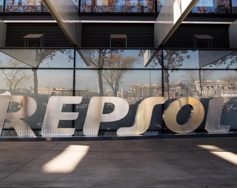 Repsol coloca 1.500 millones de deuda subordinada con una fortísima demanda