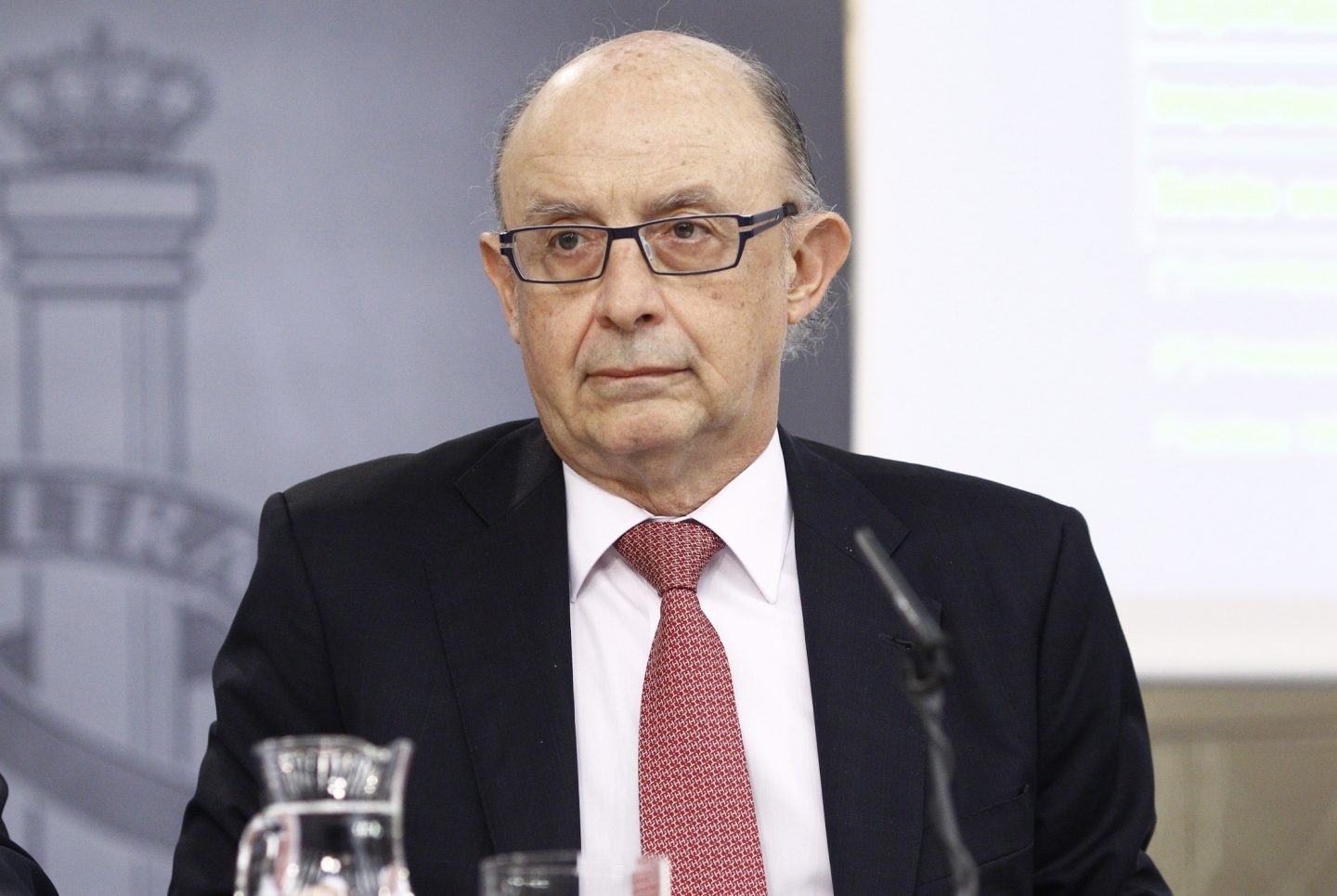 El ministro de Hacienda, Cristóbal Montoro, tras el Consejo de Ministros.