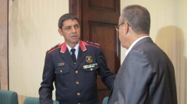 Oficiales de la Guardia Civil piden retirar a Trapero las medallas del cuerpo