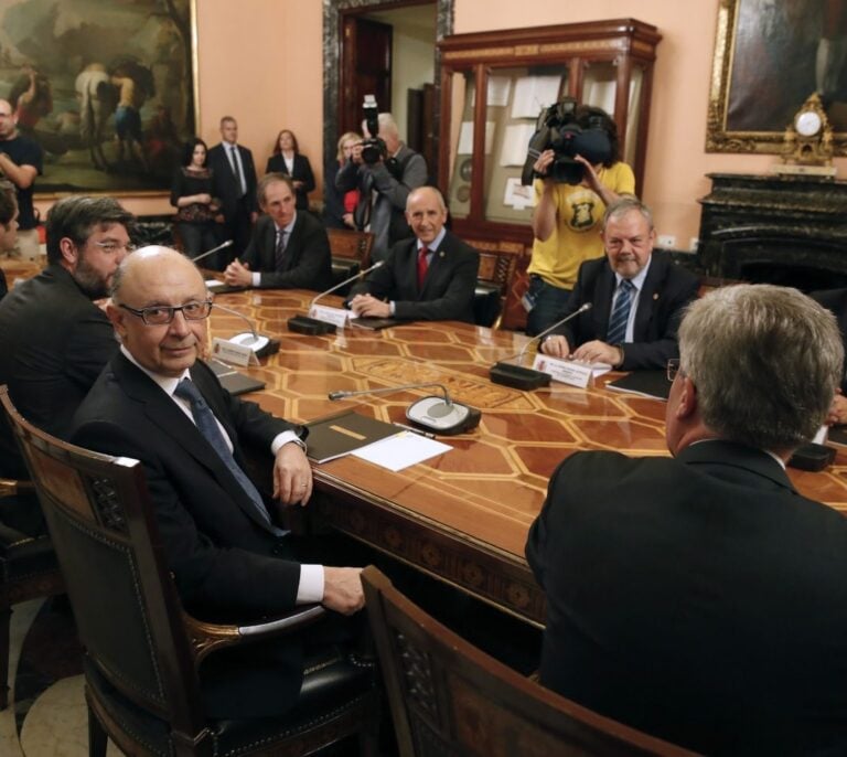 El Gobierno reconoce que no ha subido la pensión de viudedad por falta de fondos