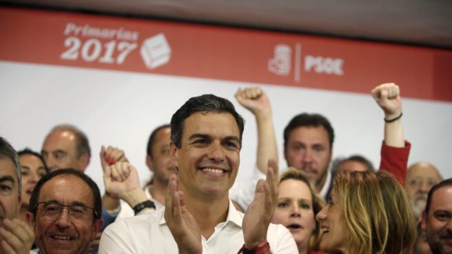 La gran banca teme que la victoria de Sánchez reavive "el riesgo político" en España