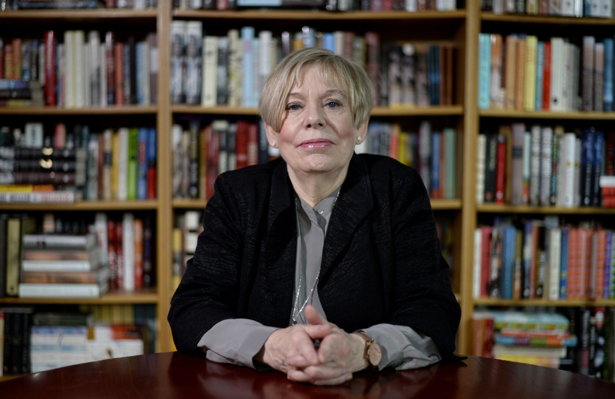 La escritora británica Karen Armstrong.
