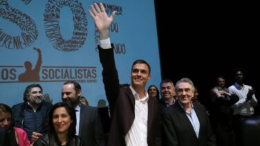 Renta básica, más salario y menos jornada: así será el giro económico a la izquierda del PSOE