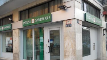 La banca italiana celebra en bolsa el rescate con apoyo público de Popolare y Veneto Banca