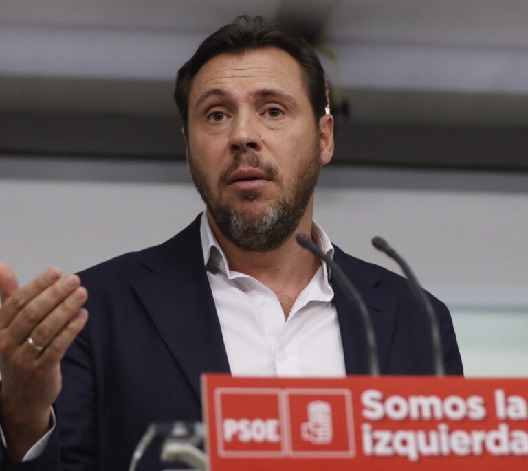 El PSOE avisa al Gobierno: "Vigilaremos que el 155 se cumpla según lo pactado"