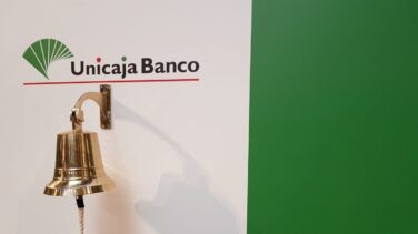 Unicaja sube más de un 7% en el primer debut en bolsa de un banco desde 2013