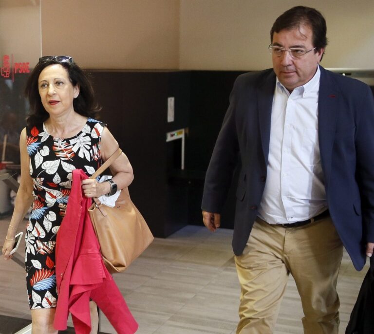 PSOE y Podemos hacen frente común a C's para evitar que apruebe los presupuestos