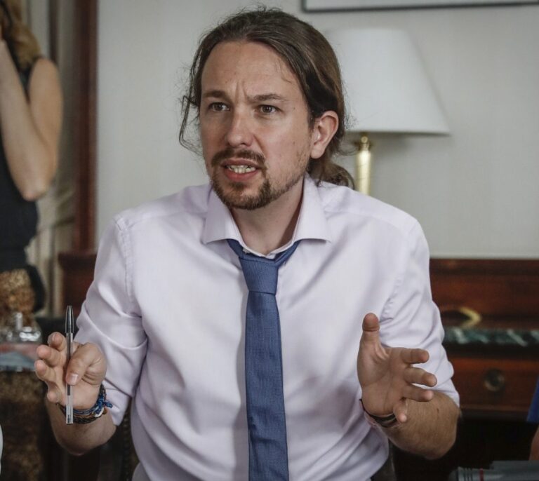 Pablo Iglesias rebaja la consulta del 1-O a una "movilización política"