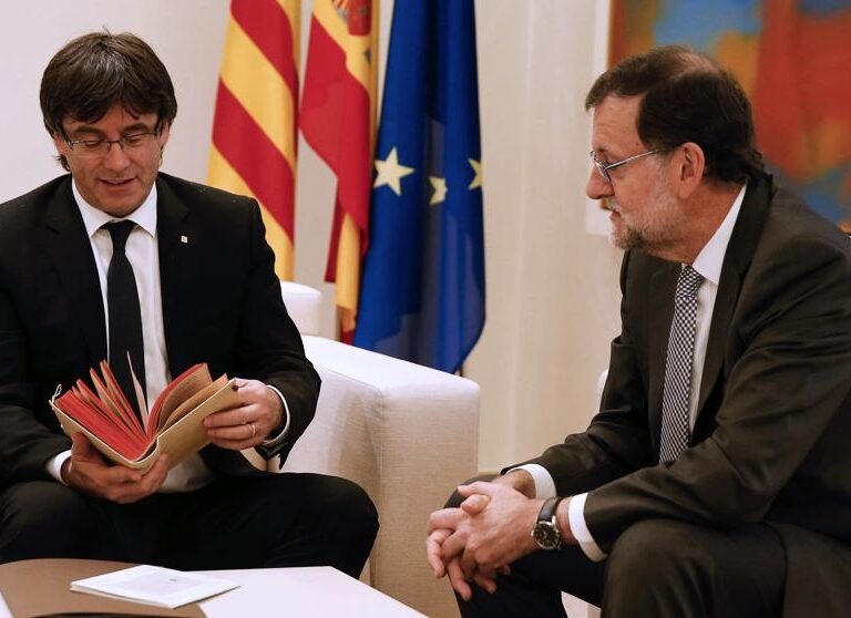 Moncloa descarta una reunión entre Rajoy y Puigdemont como pide Sánchez