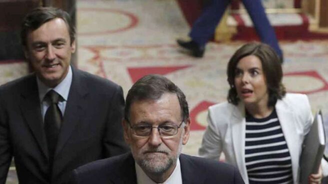 Moncloa apremia a Ministerios y diputados a que "fuercen la máquina" frente a PSOE y Podemos