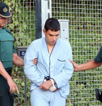 Quién es Mohamed Houli Chemlal, el terrorista que acudirá esposado y custodiado [...]