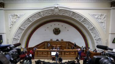 Maduro retrasa 24 horas la inauguración de la Asamblea Constituyente
