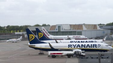 Ryanair denuncia las ayudas de Merkel a Air Berlin y ve una “conspiración” de Lufthansa