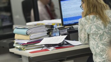 La crisis dispara el número de trabajadores que llevan al menos  seis años en su puesto