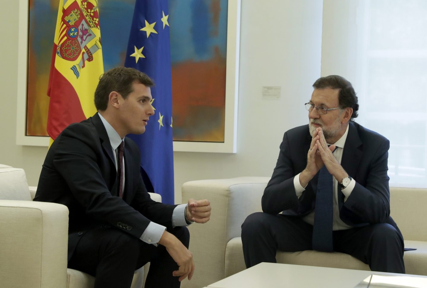 Albert Rivera y Mariano Rajoy se reúnen en el Palacio de la Moncloa.