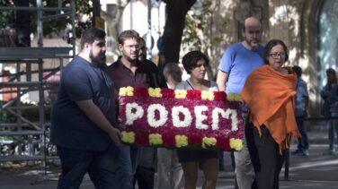 Las bases de Podem retan a Iglesias y votarán en el referéndum: "Hay que llenar las urnas"