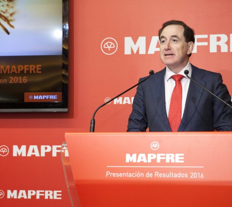 Mapfre gana un 32% menos por catástrofes naturales y pospone el pago de dividendo