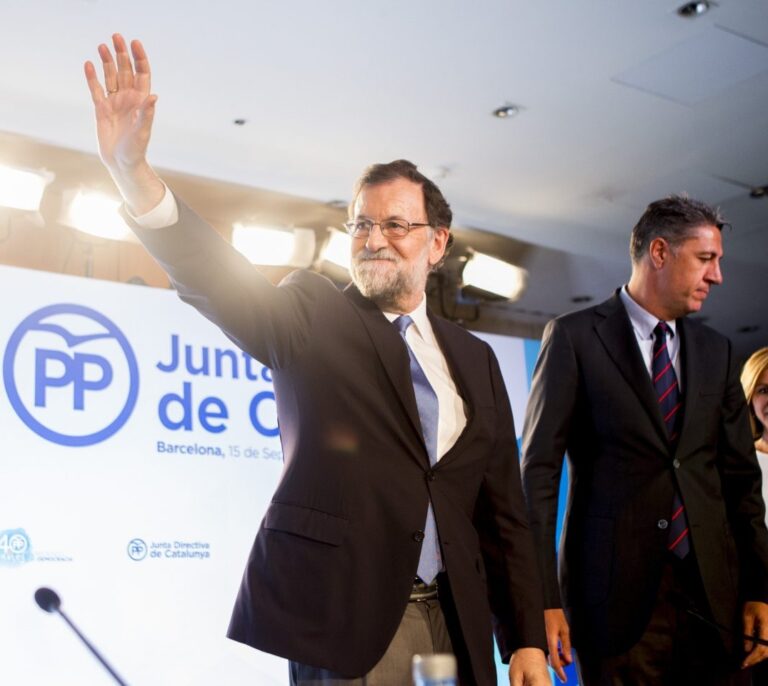 "Nos van a obligar a lo que no queremos llegar", advierte Rajoy en Barcelona