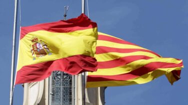 S&P elude subir la nota de España y advierte de los riesgos económicos del desafío catalán