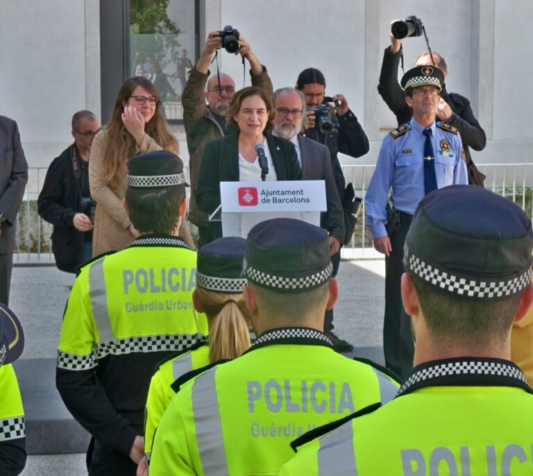 Colau reduce las prácticas de tiro de la Guardia Urbana para ahorrar 19.000 euros