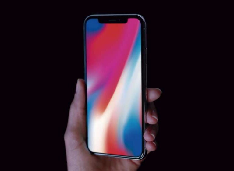 Pantalla y reconocimiento facial: así es el nuevo iPhone X que llegará en noviembre