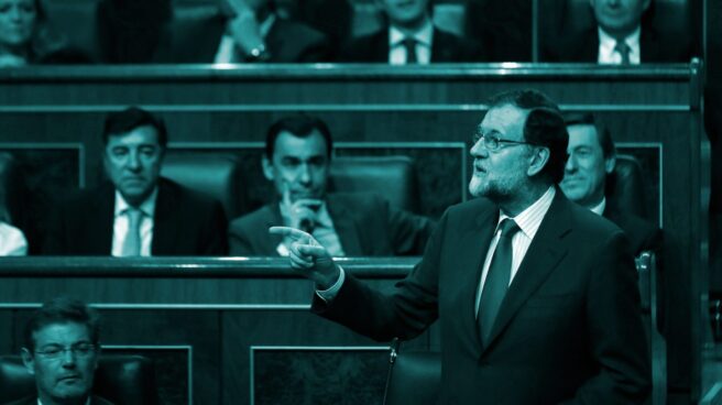 Rajoy, además de aplicar la ley, debe hacer política