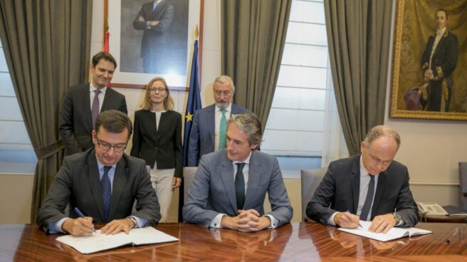 El BEI firma los primeros 600 millones de su crédito al AVE vasco