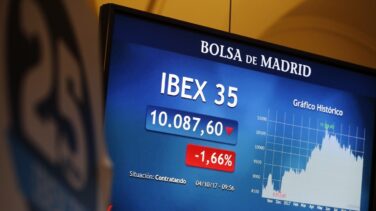 El Ibex sella su mayor caída desde el Brexit por los temores a la crisis catalana