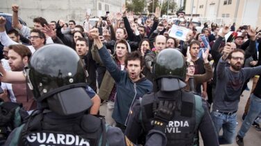 La Audiencia Nacional archiva la querella contra la Policía y la Guardia Civil por el 1-O