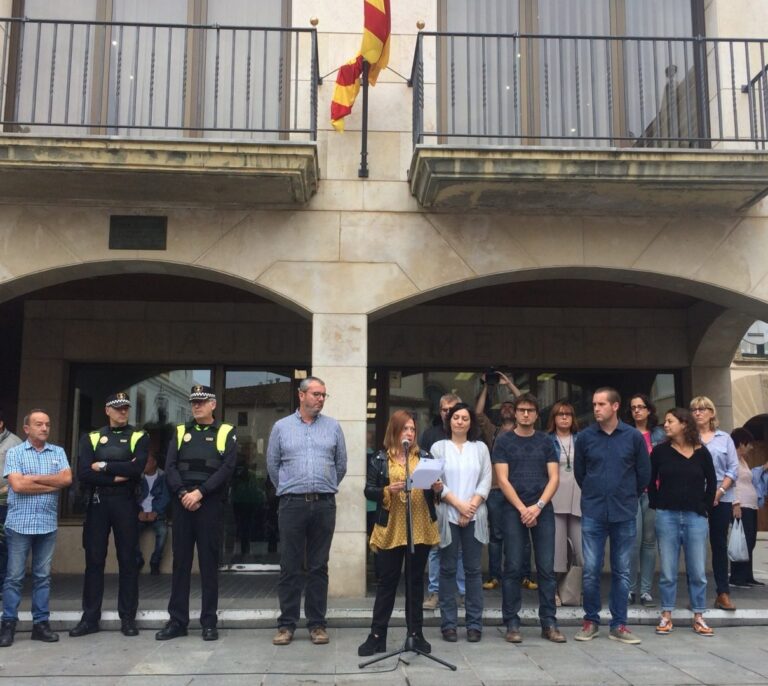 La alcaldesa de Calella amenaza con no darle licencia a un hotel si aloja a policías del 1-O