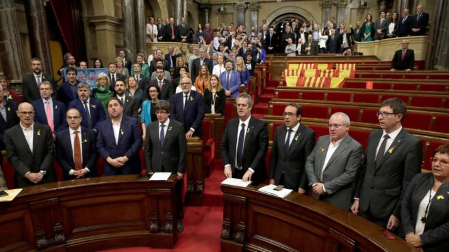 El Tribunal Constitucional suspende la declaración de independencia de Cataluña