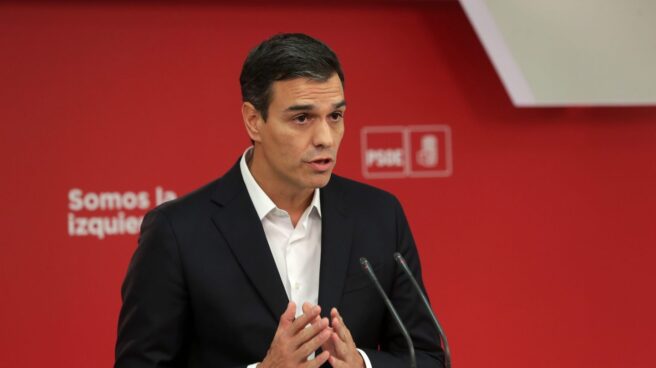 Sánchez mantiene su apoyo a Rajoy y le exige que "negocie y negocie" con la Generalitat